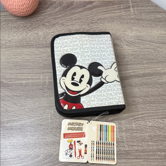 Disney Other - Mickey Mouse Art Set with Case